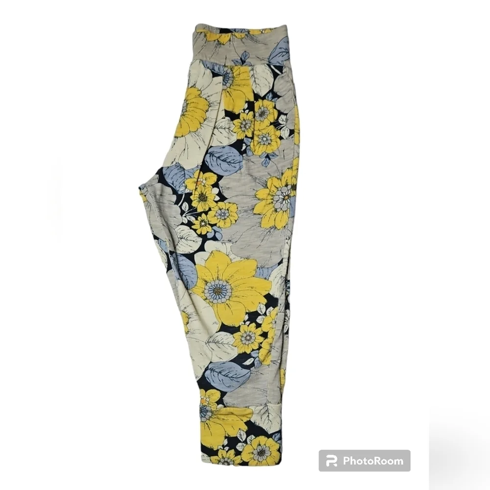 GAP pants are